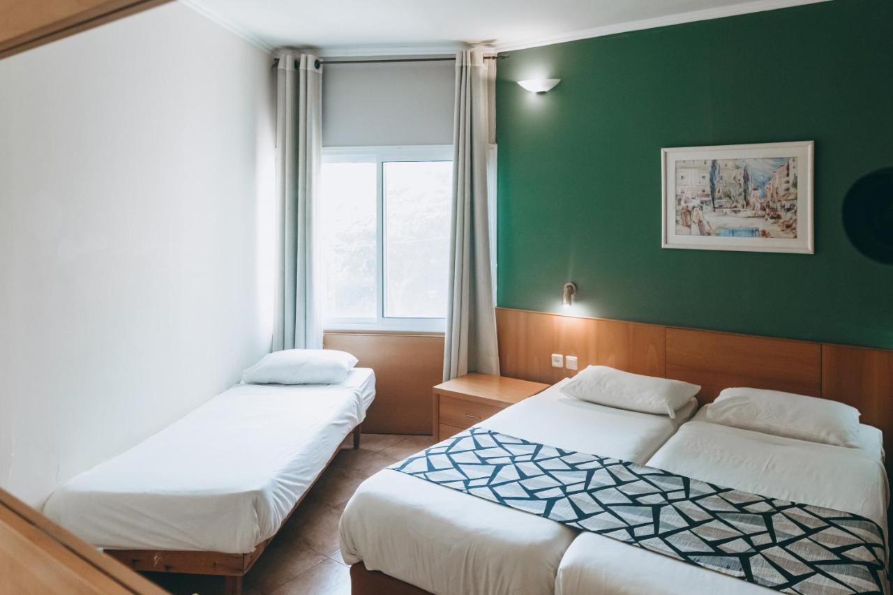 Nes Ammim Hotel Bagian luar foto
