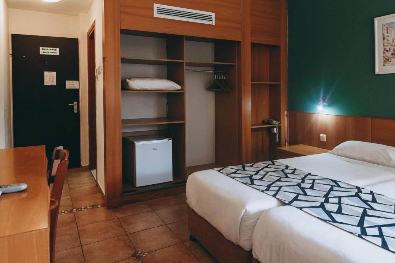Nes Ammim Hotel Bagian luar foto