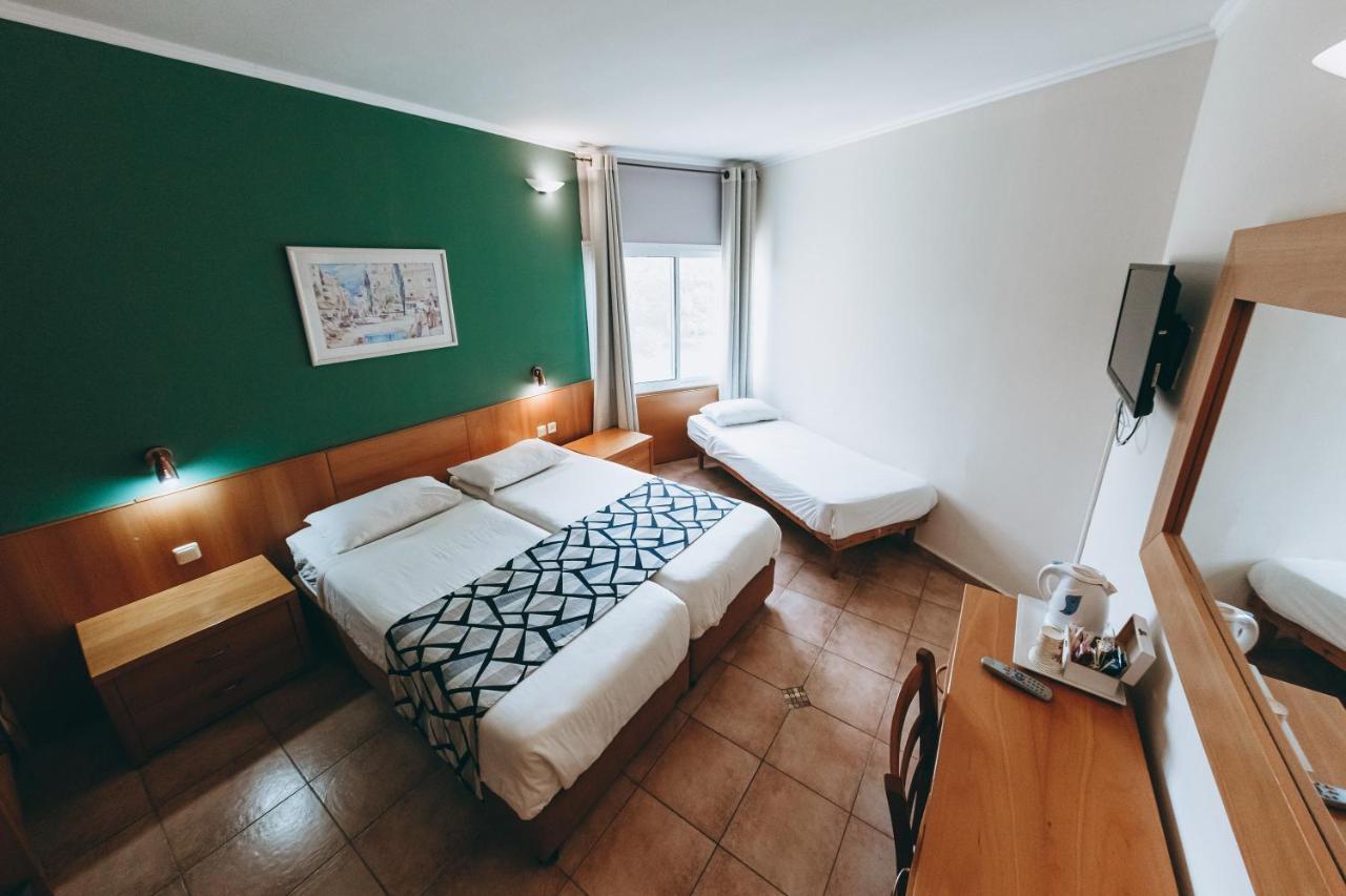 Nes Ammim Hotel Bagian luar foto